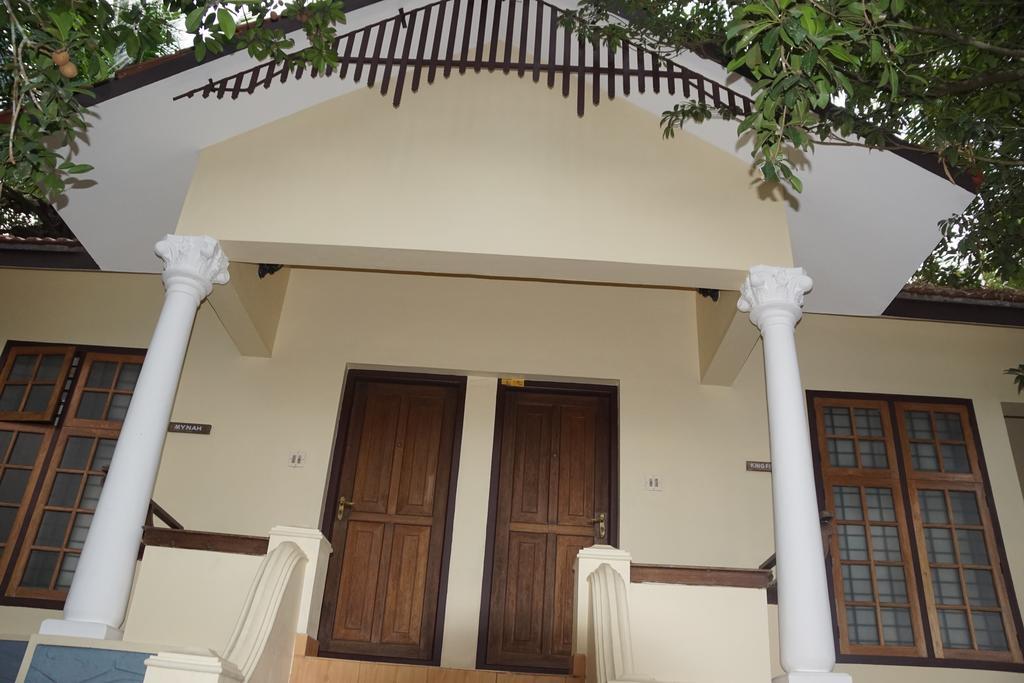 Soma Birds Lagoon Hotel Kotamangalam Eksteriør billede